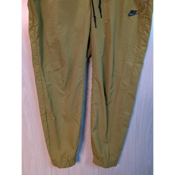 Men's XL Nike Tech Woven Straight Pants Pacific Moss Green FZ0758-307 Running - Picture 3 of 11